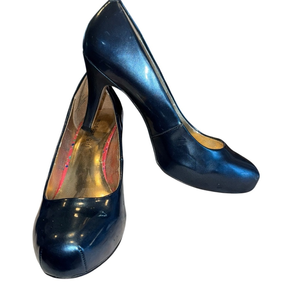 MADDEN GIRL GETTA METALLIC BLUE HIDDEN PLATFORM W/ROUNDED TOE PUMP. SIZE 8.5.